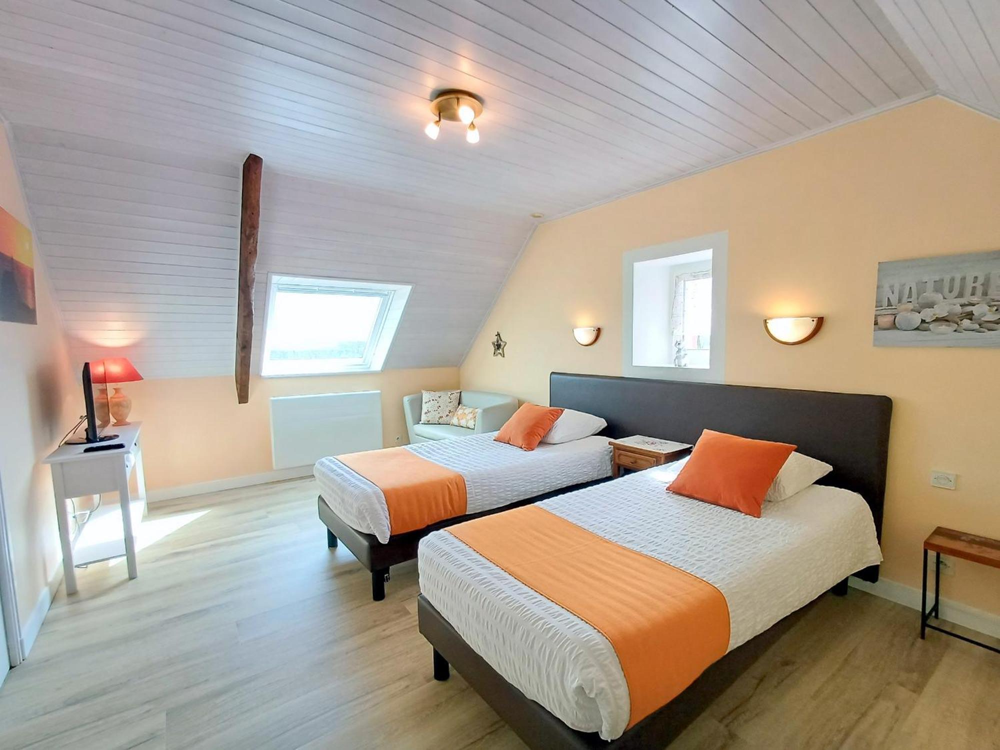 Au calme à 10mn des baies de Douarnenez et Audierne avec cuisine à disposition Mahalon Extérieur photo
