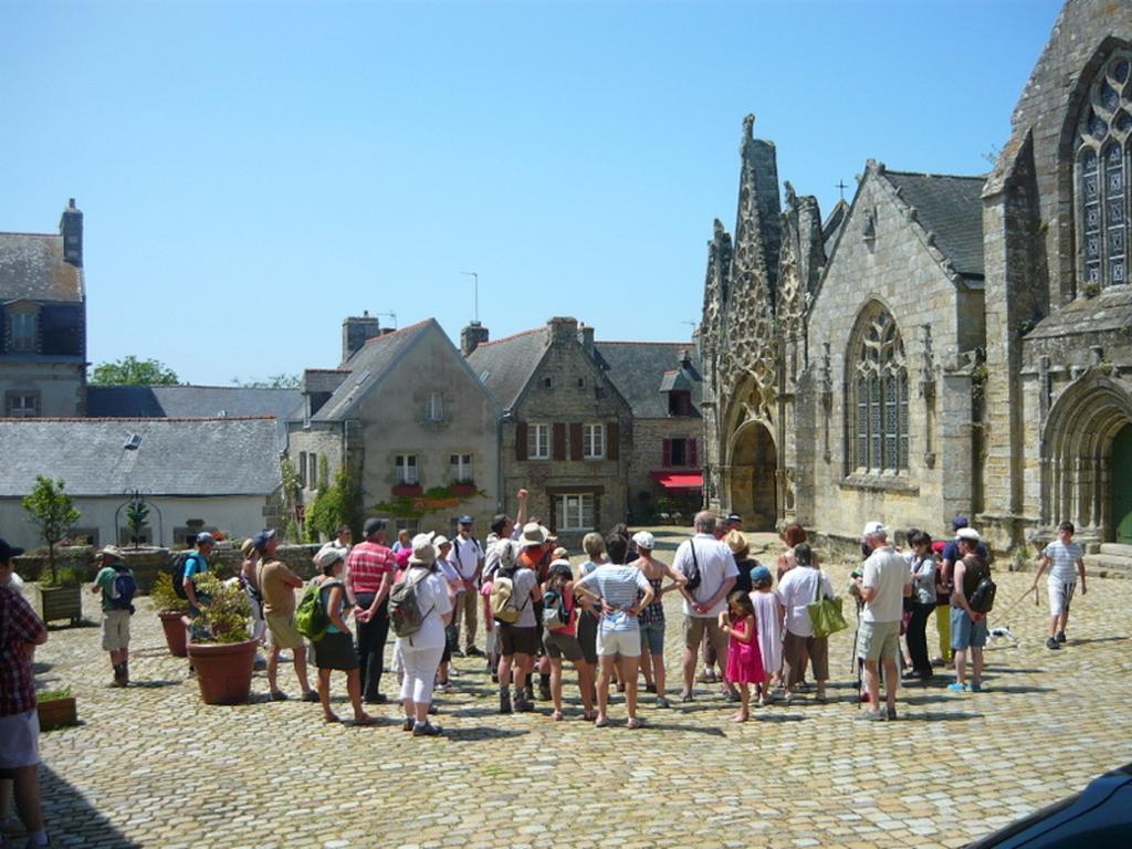 Au calme à 10mn des baies de Douarnenez et Audierne avec cuisine à disposition Mahalon Extérieur photo