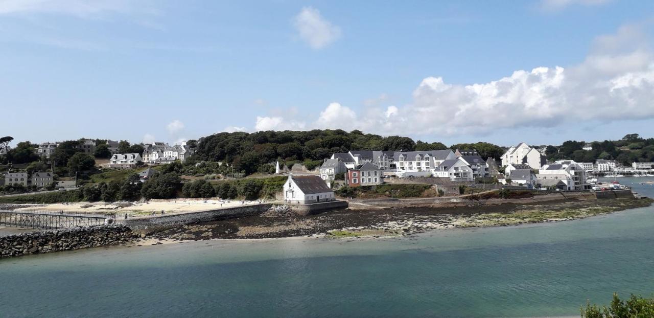 Au calme à 10mn des baies de Douarnenez et Audierne avec cuisine à disposition Mahalon Extérieur photo
